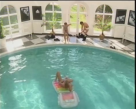 Shooting Im Wasser Endet Im Dreier Free Porn F Xhamster