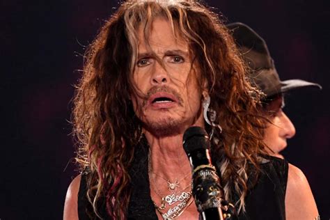 Steven Tyler Vocalista Do Aerosmith é Indiciado Por Abuso Sexual