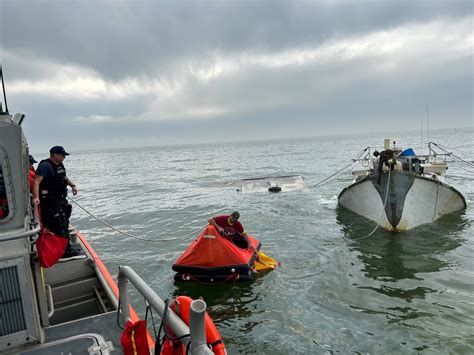 Dvids Images Coast Guard Rescues Boaters Near Pascagoula