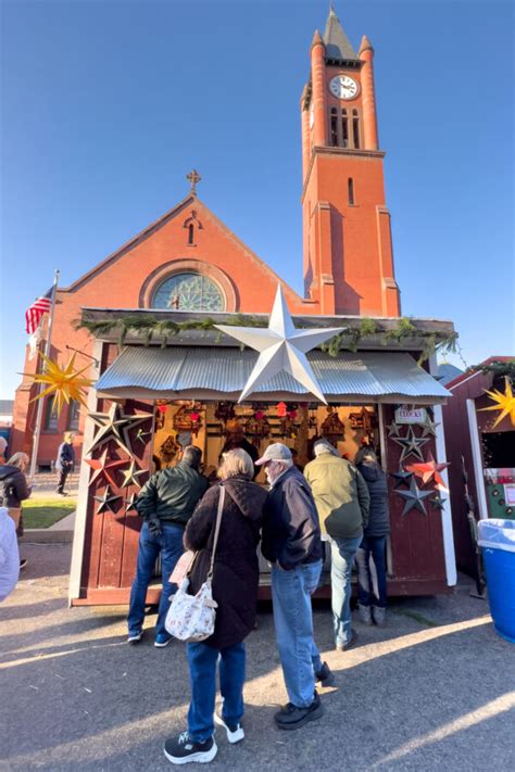 Experiencing the Festive Mifflinburg Christkindl Market - Uncovering PA