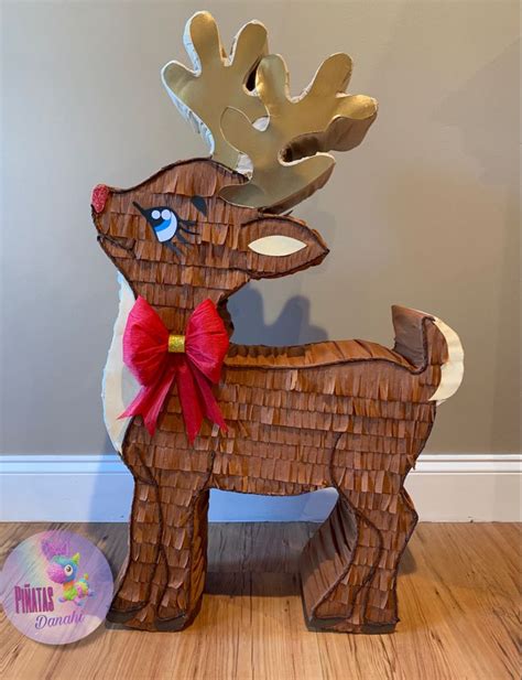 Pi Ata Reindeer In Christmas Pi Atas Xmas Decorations Diy