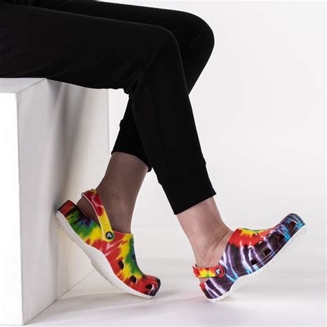 Crocs Classic Tie Dye Clog - Multi | Journeys