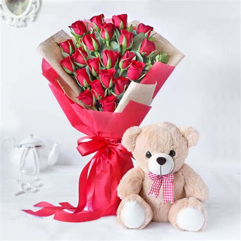 Order Majestic Red Rose Bouquet with Teddy Bear Online at Best Price, Free Delivery|IGP Flowers