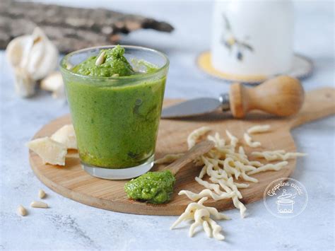 Pesto Di Basilico Alla Genovese Gineprina Cucina