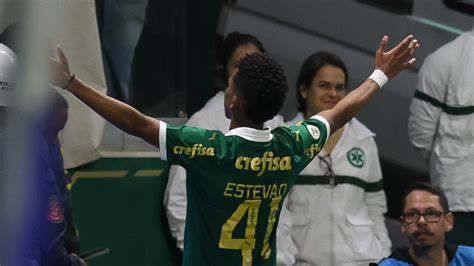 Estêvão marca e Palmeiras vence o Atlético Goianiense no Allianz Parque