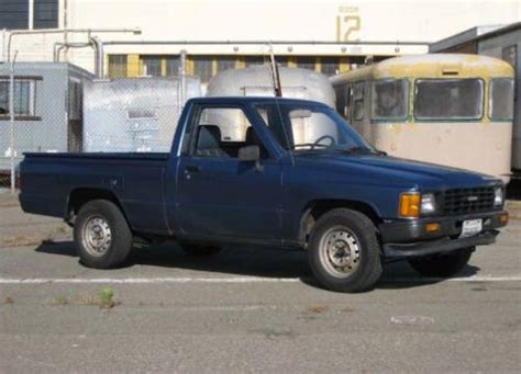 Photo Image Gallery And Touchup Paint Toyota Truck In Medium Blue Metallic 8d7