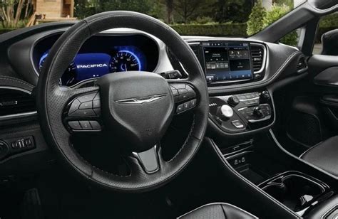 2023 Chrysler Hybrid Vehicles in Winder, GA