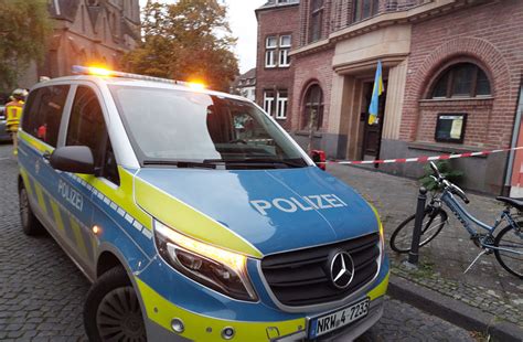 Bei Rot In Bad Mergentheim Gefahren Und Unfall Verursacht