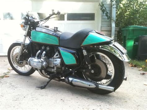 Custom Carbs On A Naked Goldwing