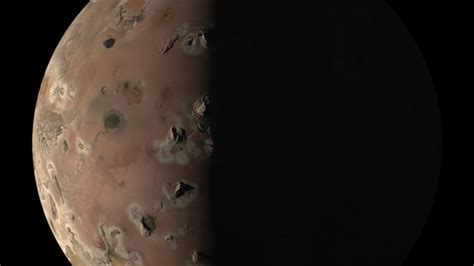 Nasas Juno Spacecraft Reveals Jupiters Volcanic Moon Io B2bchief