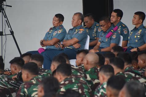 Danpasmar Ikuti Pengarahan Irjen Tni Kepada Personel Satgas Pamtas Ri Png