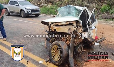 Acidente grave na Serra da Catiara Idoso fica preso às ferragens e