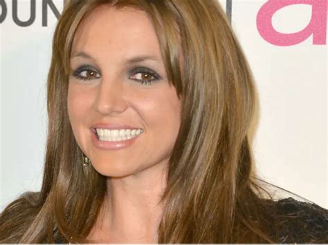 Britney Spears Embraces ‘free Woman Energy With Nude Photos Online Isle Of Wight Radio