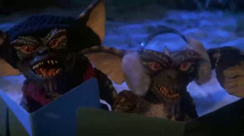 Gremlins Singing Christmas Carols For 12 Hours Youtube