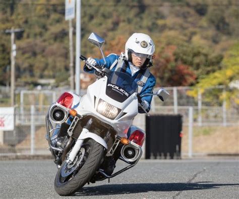 警察署 生活安全課／巡査部長 ｜ 佐賀県警察本部