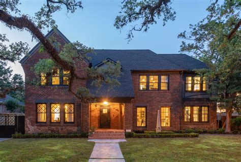 Revival Architecture: Styles of Historic Homes in Houston