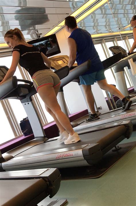 Oc Blonde Milf In Grey Shorts At The Gym Short Shorts Volleyball Forum