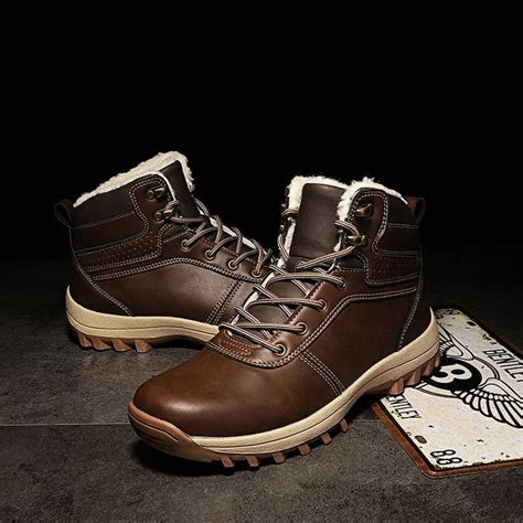 Men's Fur Lined Hiking Boots in 2022 | Ankle boots men, Boots men, Mens ...