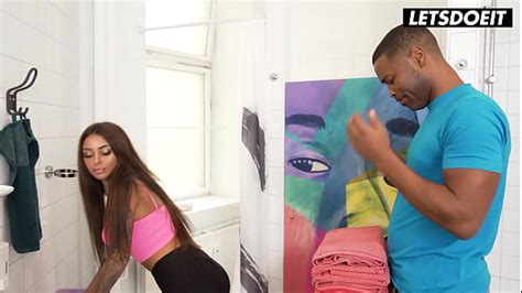 Big Tits MILF Regina Sparks Anal Fucked By Roommate LETSDOEIT XNXX