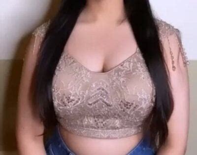 Yoursaashi Nude Profile And Live Sex Chat Indian King Cam