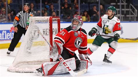 Les Mooseheads Dhalifax éliminent Les Remparts De Québec Radio Canada