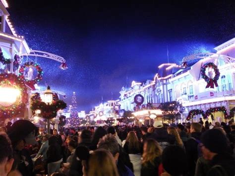 2023 Christmas Holidays Activities & Events at Walt Disney World | Walt ...