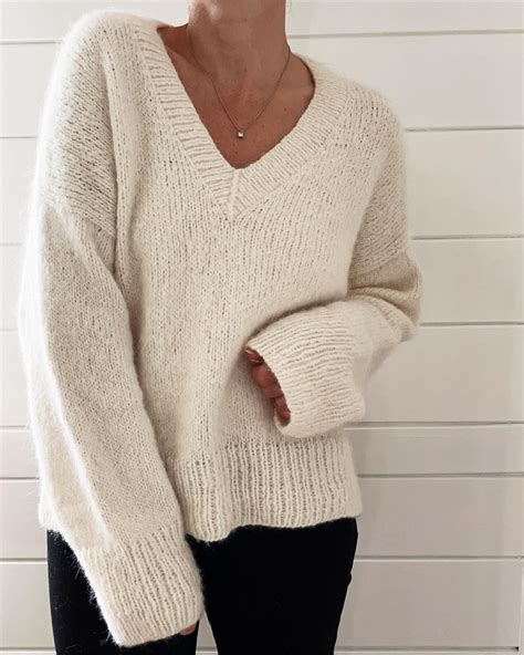 How To Wear V Neck Sweaters 30 Styles For Women Her Style Code