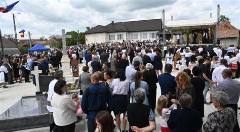 Resfințirea bisericii din Parohia Badon Episcopia Sălajului