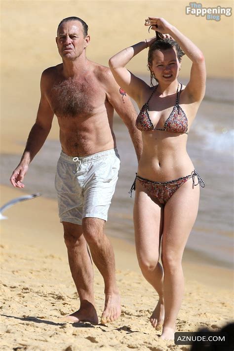 Jemma Donovan Stuns In Sexy Bikini Photos At Camp Cove Beach In Sydney AZNude