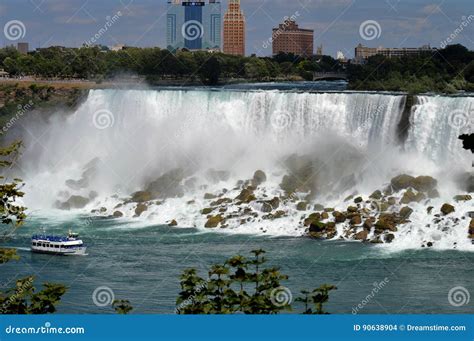 Niagara Falls USA Side editorial stock image. Image of ship - 90638904