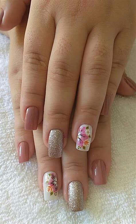 Pin De Maria Jeronimo Em Unhas Decoradas Unhas Florais Unhas Bonitas