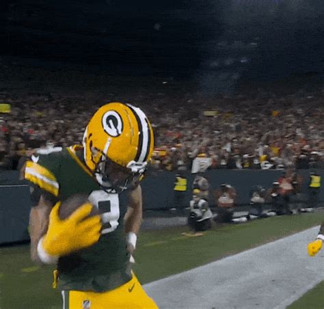 Green Bay Packers GIFs | GIFDB.com