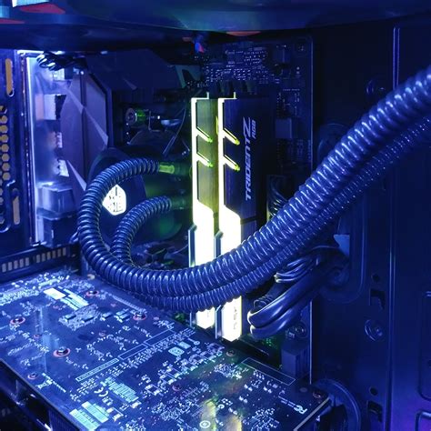Trident Z RGB exp1 - EnosTech.com