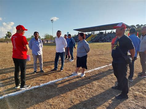 Tarian Kolosal 500 Pelajar Di Rote Ndao Bentuk Konfigurasi ETMC