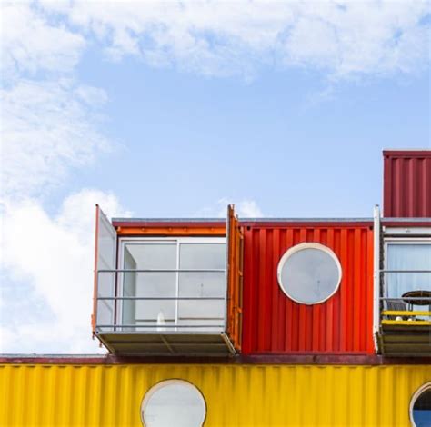 Case container