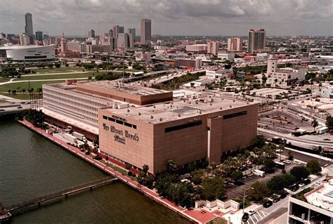 Photos Waterfront Land At One Herald Plaza In Miami Miami Herald