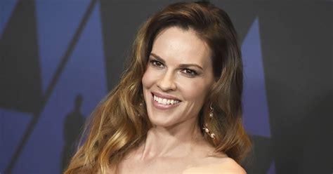 Hilary Swank Ans Enceinte De Son Premier Enfant A Montr Son