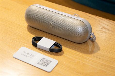 『beats Pill』レビューチェック ～9年ぶりの新製品でappleユーザーなら最有力のポータブルbluetoothスピーカー ヲチモノ