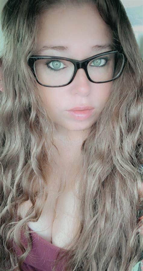 My Eyes Are Up Here 😜 R Girlswithglasses