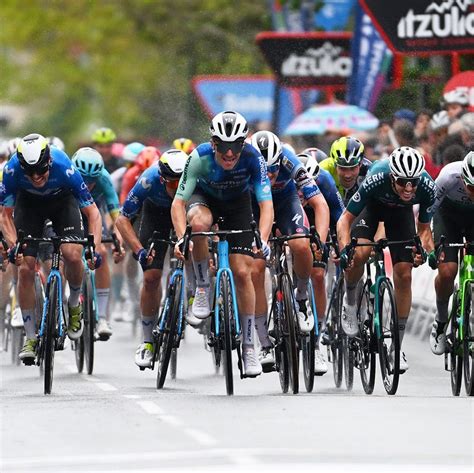 Paul Lapeira vainqueur de la deuxième étape du Tour du Pays Basque