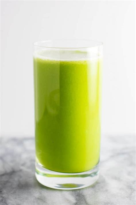 Green Juice Recipe With Cucumbers Romaine Celery And Apples