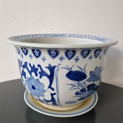 Large Blue White Chinese Ceramic Planter Auction Chamber