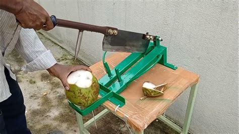 Tender Coconut Cutting Machine இளநீர் வெட்டும் கருவி Youtube