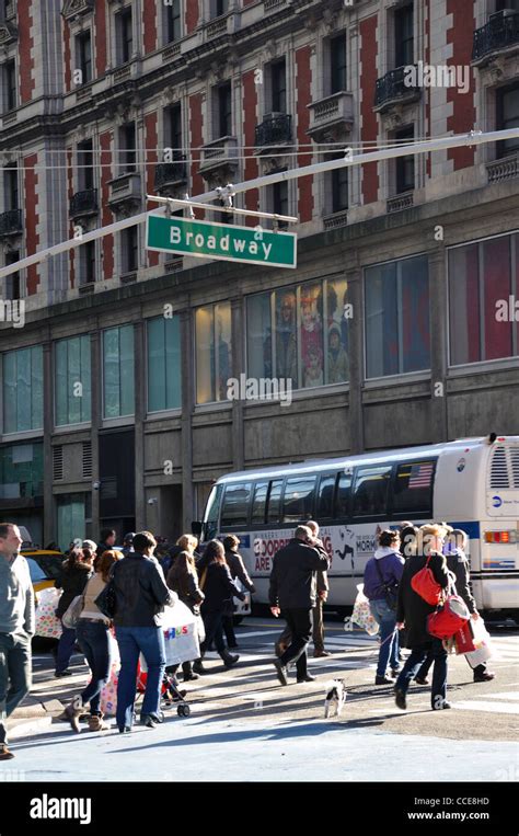 Busy street, New York City, USA Stock Photo - Alamy