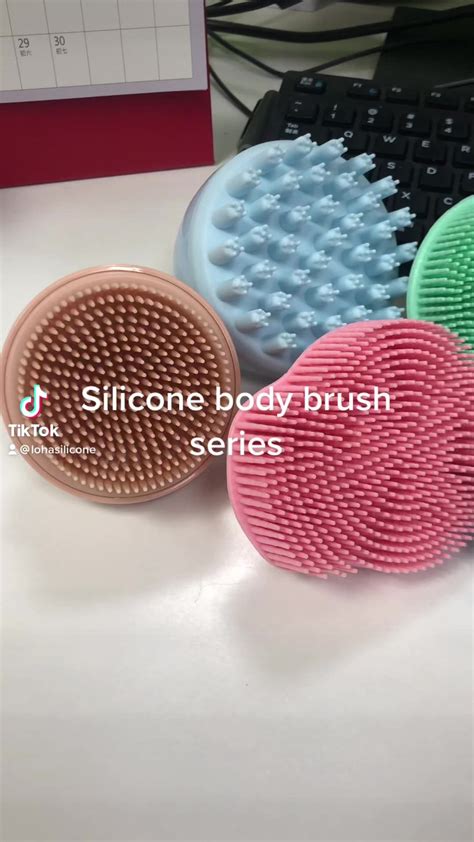 Anti Cellulite Dry Wet Brushing Silicone Body Brush Skin Exfoliating