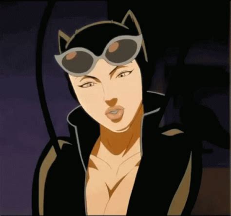 Catwoman GIFs | GIFDB.com