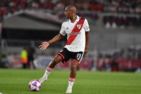 Flamengo E De La Cruz Encaminham Acerto Entenda O Que Falta Para