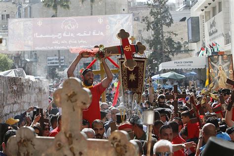 ‘holiest Day Of The Year Orthodox Christians Celebrate Easter