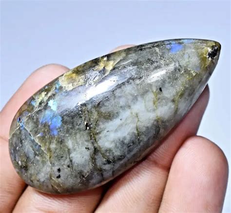 Ct Non Trait E Naturel Multi Feu Madagascar Labradorite