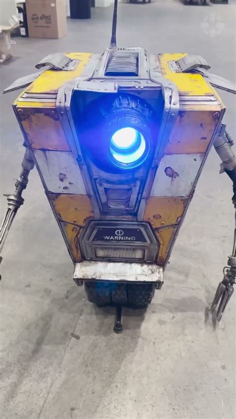 Claptrap Roaming The Ignlive Floor Borderlands Youtube